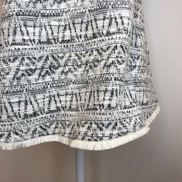 W5 Sweater Tank High Neck Fringe Gray Aztec Small - Picture 2 of 6